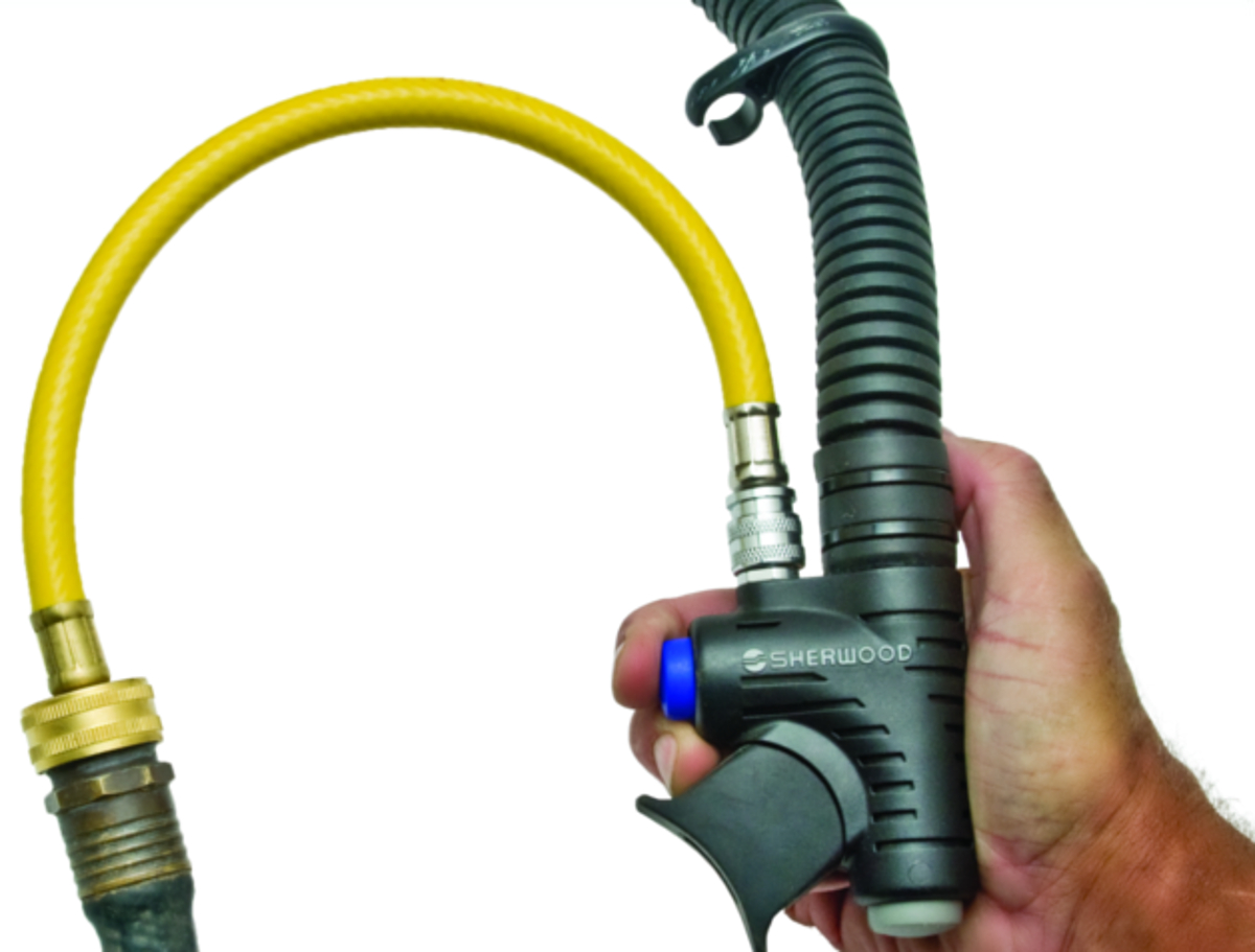 Innovative BC Flush Hose with Inflator Adapter
